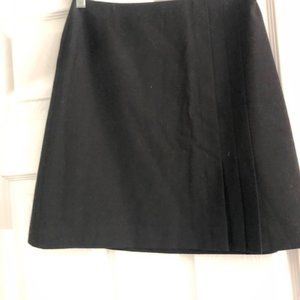 Black lined skirt